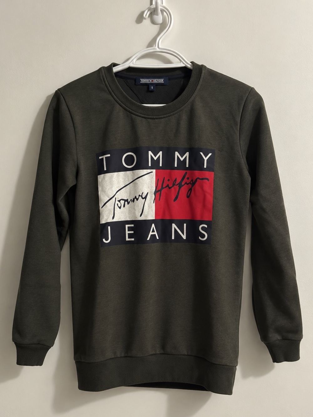 Vintage Tommy Hilfiger Sweatshirt
